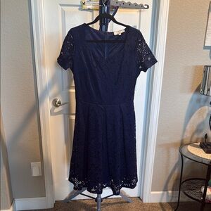 Missmny NWT Navy Blue Lace A-Line Midi Dress with V-Neck. Size Large